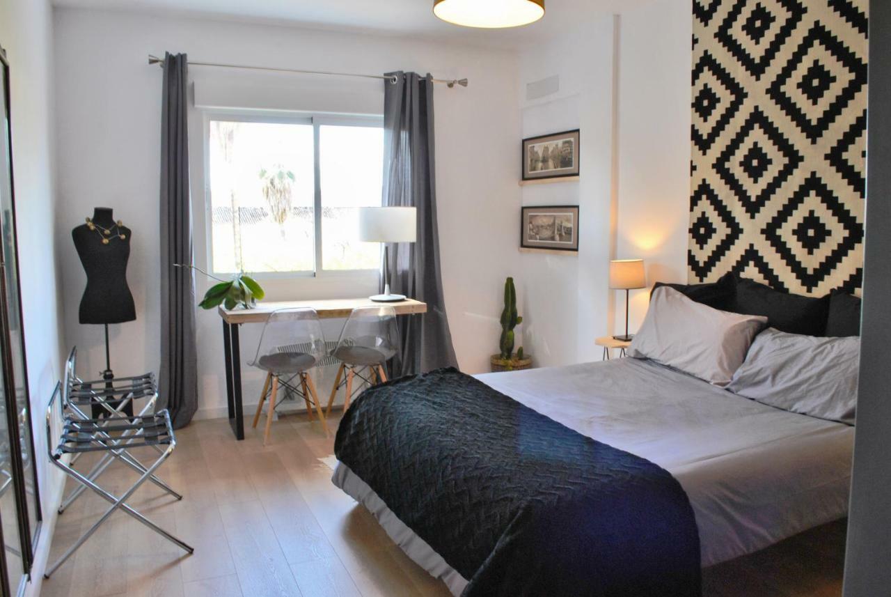 The Boho-Chic Oasis, Lovely City Center Apartment Málaga Esterno foto